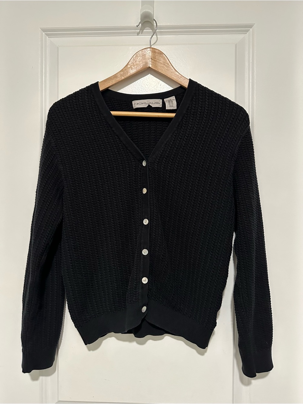 Nicklaus Women’s Black Textured Button Slightly Cropped Cardigan 100% Cotton